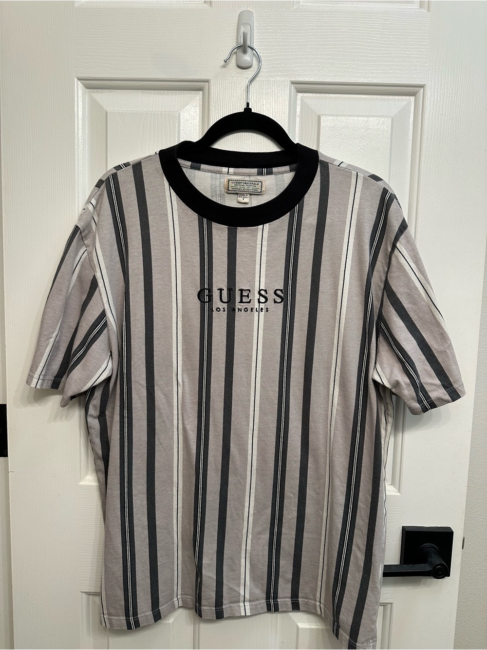 GUESS Men's Black & Gray Vertical Stripe Short Sleeve Tee